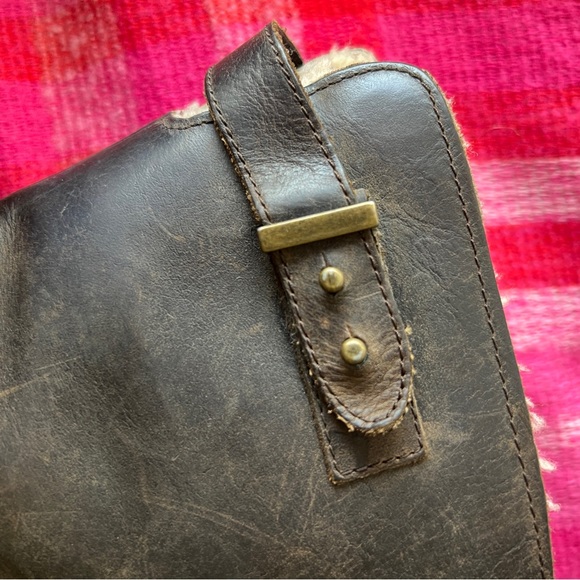 UGG Lined Sherpa Leather Boots - Picture 6 of 12